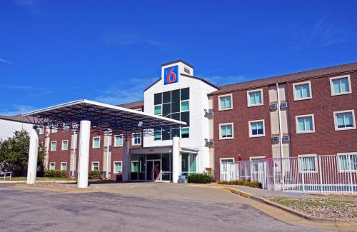 West Des Moines Hotel | Motel 6-West Des Moines, IA