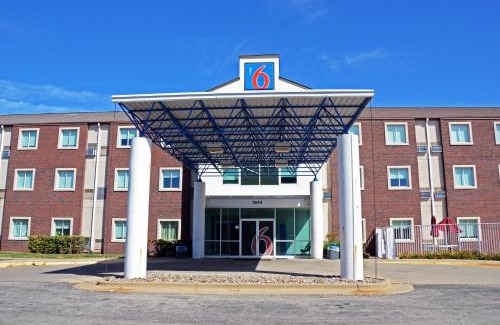 West Des Moines Hotel | Motel 6-West Des Moines, IA