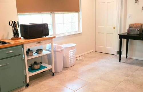 Columbus House | MOTELS ARE GROSSnBEAUTIFUL RANCH STYLEnApprox 145 NightlynnDISCOUNTS AVAILABLE n