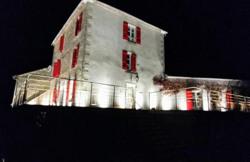 Epinac House | Moulin des ducs grand format by Vindihouses - piscine chaffée - escalade - billard - fitness - etc