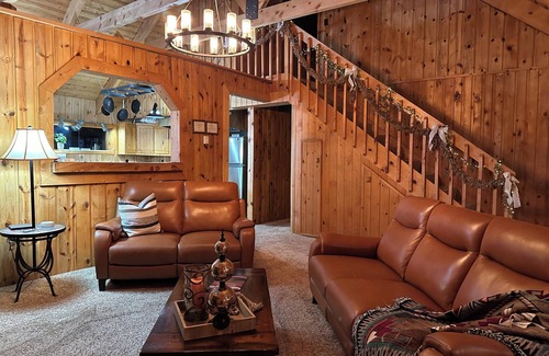 La Sal Cabin | Mount Peale Country Inn and Cabins