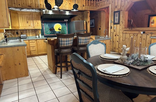 La Sal Cabin | Mount Peale Country Inn and Cabins