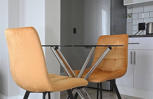 West Beach Apartment | Mountain and Oceanview at Blouberg