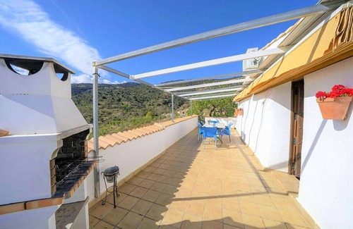 Laroya House | Mountain Escape in Laroya