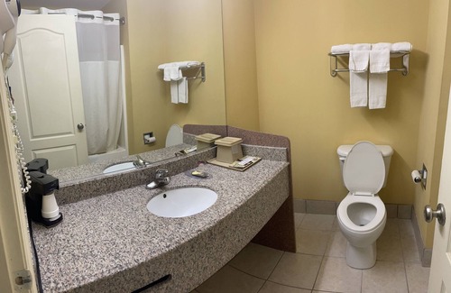 Dunlap Hotel | Mountain Inn & Suites Dunlap