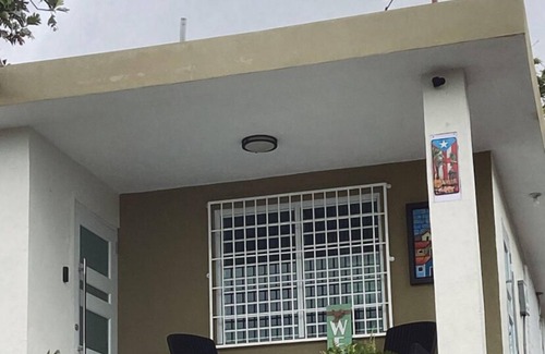 Ciales House | Mountain of Glory retreat4 Cozy room with Mountain View fit 10