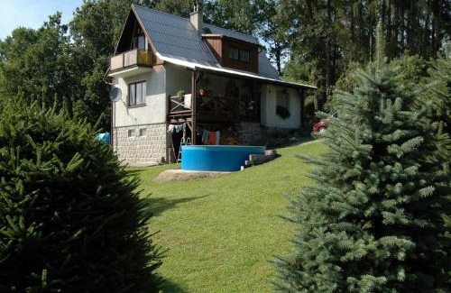 Ktova House | Mountain Retreat with Pool