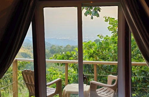 Santiago de los Caballeros Cabin | Mountain Top Cabin with Unique View 35 minutes from the city!