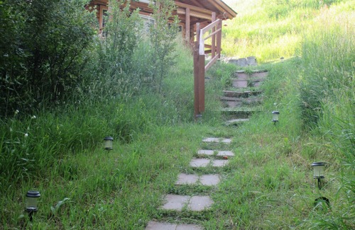 Roberts Cabin | Mountain View Cabin at Paris Montana® Luxury Lodge