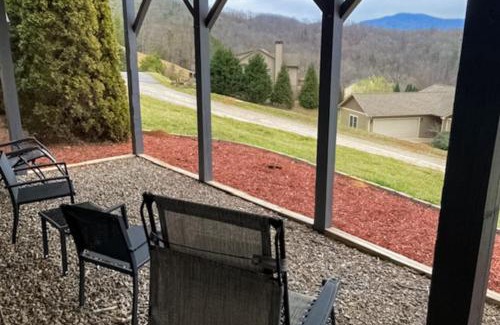 Franklin Apartment | Mountain View Cozy Haven