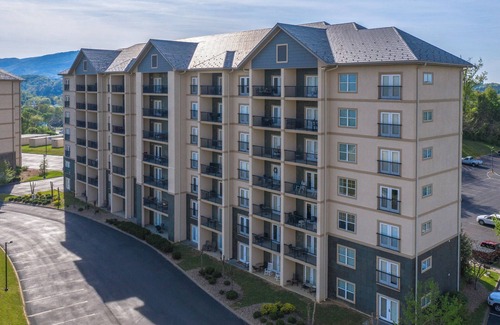 Pigeon Forge Condo | Mountain View Resort