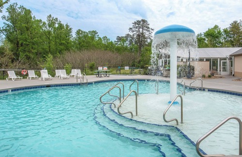 Pigeon Forge Condo | Mountain View Resort