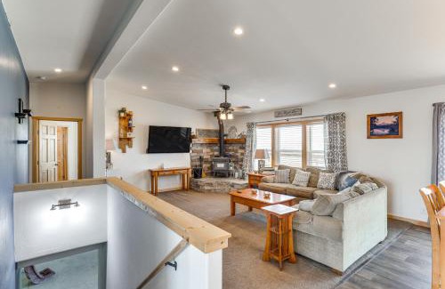 Lander House | Mountain-View Retreat in Lander with Private Yard!