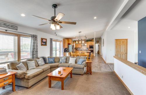 Lander House | Mountain-View Retreat in Lander with Private Yard!