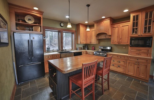 Ludlow House | Mountain View Retreat within minutes of Okemo Mountain