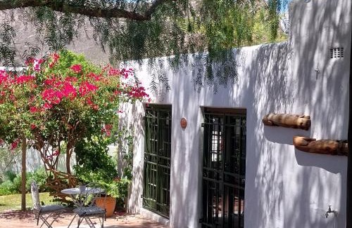 Montagu Apartment | Mountain View - The Little Gem