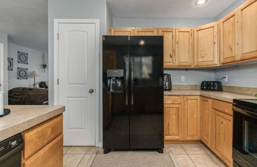 Pocatello House | Mountain-View Townhouse