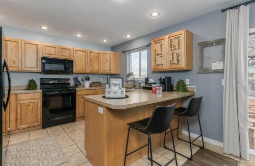 Pocatello Apartment | Mountain-View Townhouse