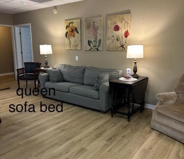 Silver Creek House | Mountain Views 5 Queen Bedrooms WiFi FirePit BBQ