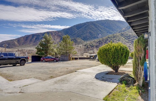 Frazier Park Apartment | Mountain Views: Minimalist California Studio