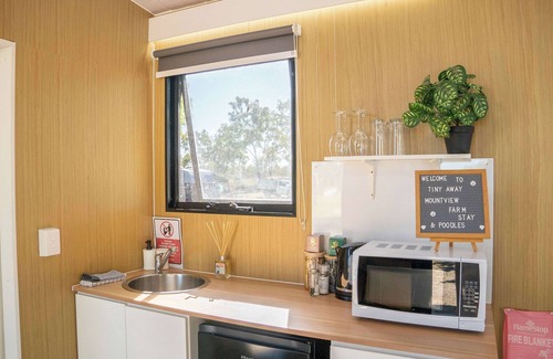 Toonpan House | Mountview Getaway by Tiny Away