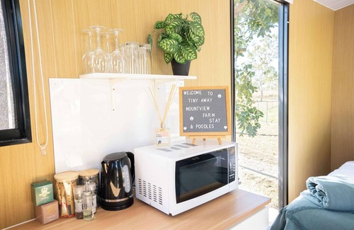 Toonpan House | Mountview Getaway by Tiny Away