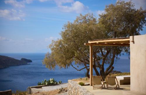 Serifos Apartment | Mousti's Cell