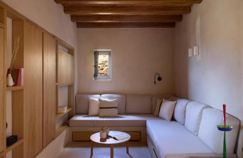 Serifos Apartment | Mousti's Cell