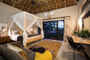 Hoedspruit Hotel | Moya Safari Villa