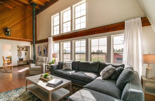 Lakeview House | Mtn and Golf Course View Oregon Outback Getaway!