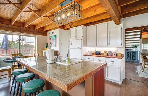 Lakeview House | Mtn & Golf Course View: Oregon Outback Getaway!