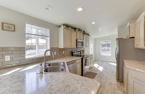 Ahsahka Cottage | Mtn-view Gem w/Outdoor Entertainment in Ahsahka!