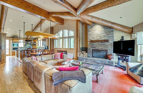 Sun Valley House | Mtn-View Ketchum Retreat, 1 Mi to Skiing!