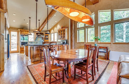 Sun Valley House | Mtn-View Ketchum Retreat, 1 Mi to Skiing!