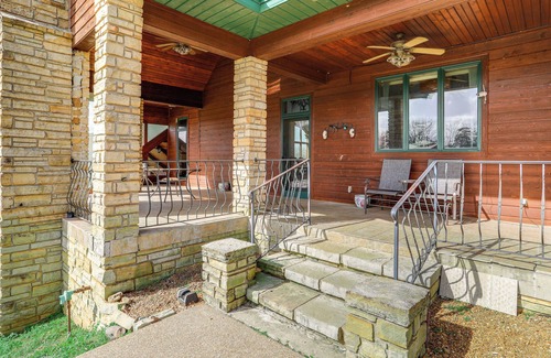 Fairfield Bay Cottage | Mtn-view Shirley Pool House: Pets Welcome!