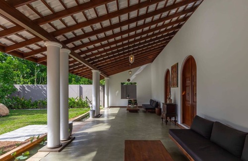 Akurala Villa | Mudliar House