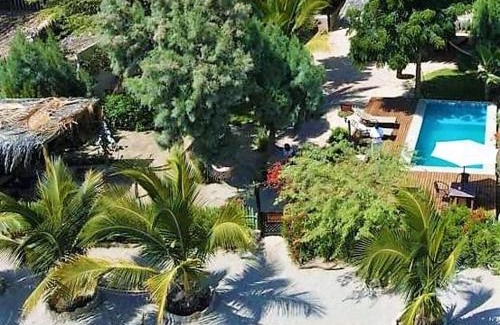 Punta Veleros Hotel | Muelle Viejo Bungalows