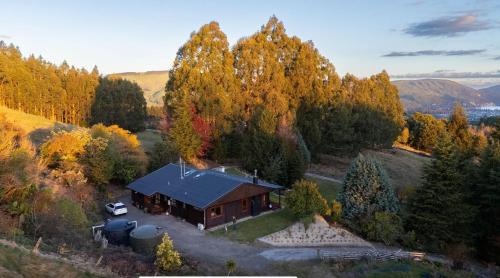Kinloch House | Muirs Reef Lodge Kinloch holiday home Lake Taupo