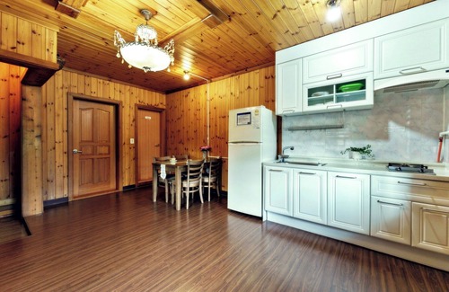 Samgong-ri Condo | Muju Cherish Pension