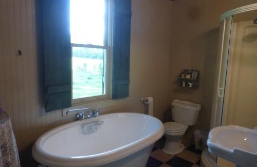 Mulberry Bed & Breakfast | Mulberry Lavender Farm and B&B