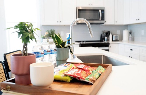 Southwest Raleigh House | Mulberry on Athens - 4 Bedroom curated stay in Raleigh/Cary