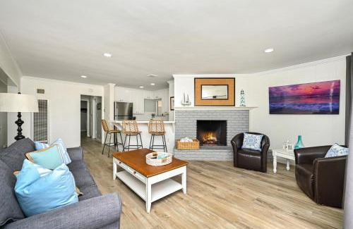 Balboa Peninsula House | Multi Level Oceanfront Home With Oceanviews and Private Patio on the Boardwalk