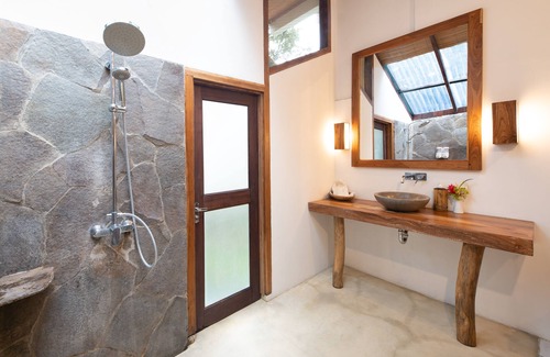 Pineleng Hotel | Murex Manado Dive Resort