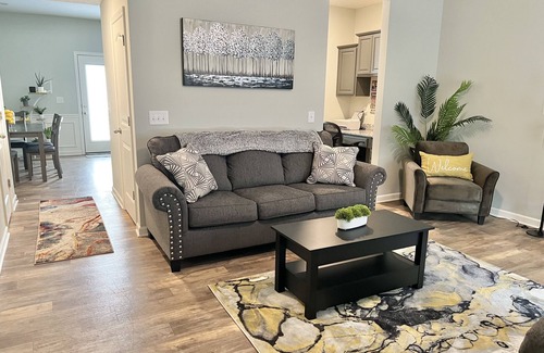 Murfreesboro House | Murfreesboro townhome, convenient to I-24, 30 minutes to Nashville