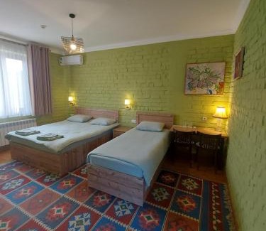 Samarkand House | MUSAVVIR