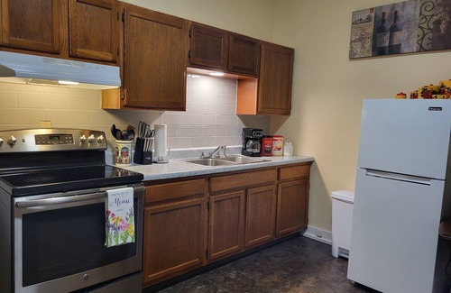 St. Joseph Apartment | Museum Hilltop Place Pet-Friendly