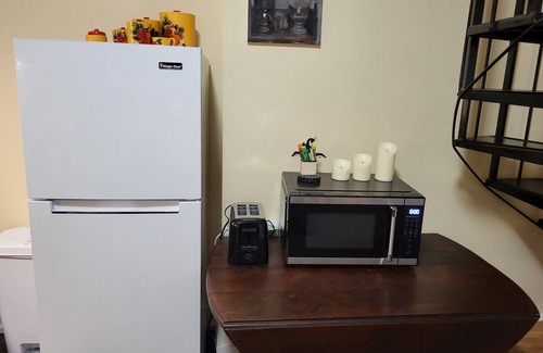 St. Joseph Apartment | Museum Hilltop Place Pet-Friendly