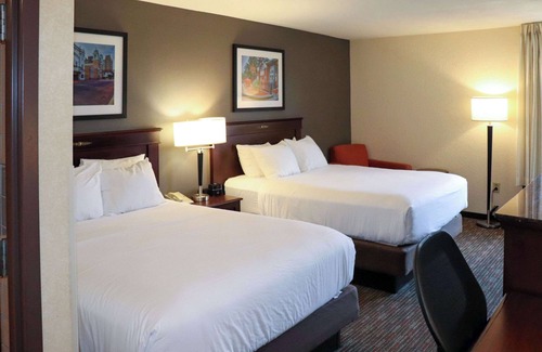 Paducah Hotel | Mustang Inn