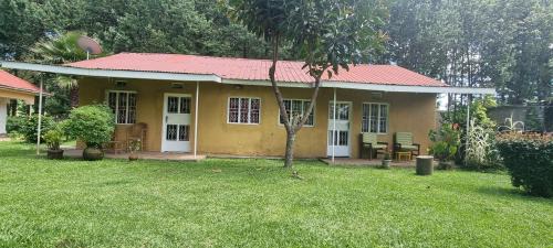 Western Region House | Mutolere Coffee Pot Guest Houses