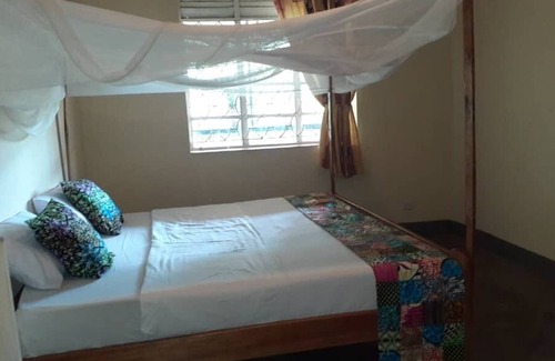 Western Region House | Mutolere Coffee Pot Guest Houses